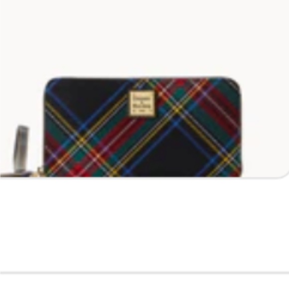 Dooney Bourke Tartan Large Zip Around Wristlet
Crossbody plaid black new /unused - Picture 1 of 4
